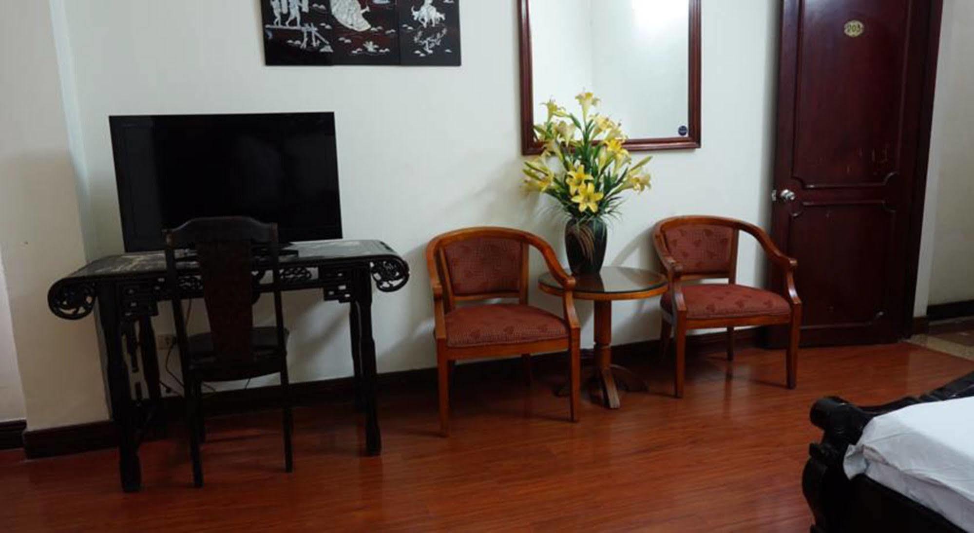 Hanoi Golden Moon Guest House & Travel Extérieur photo